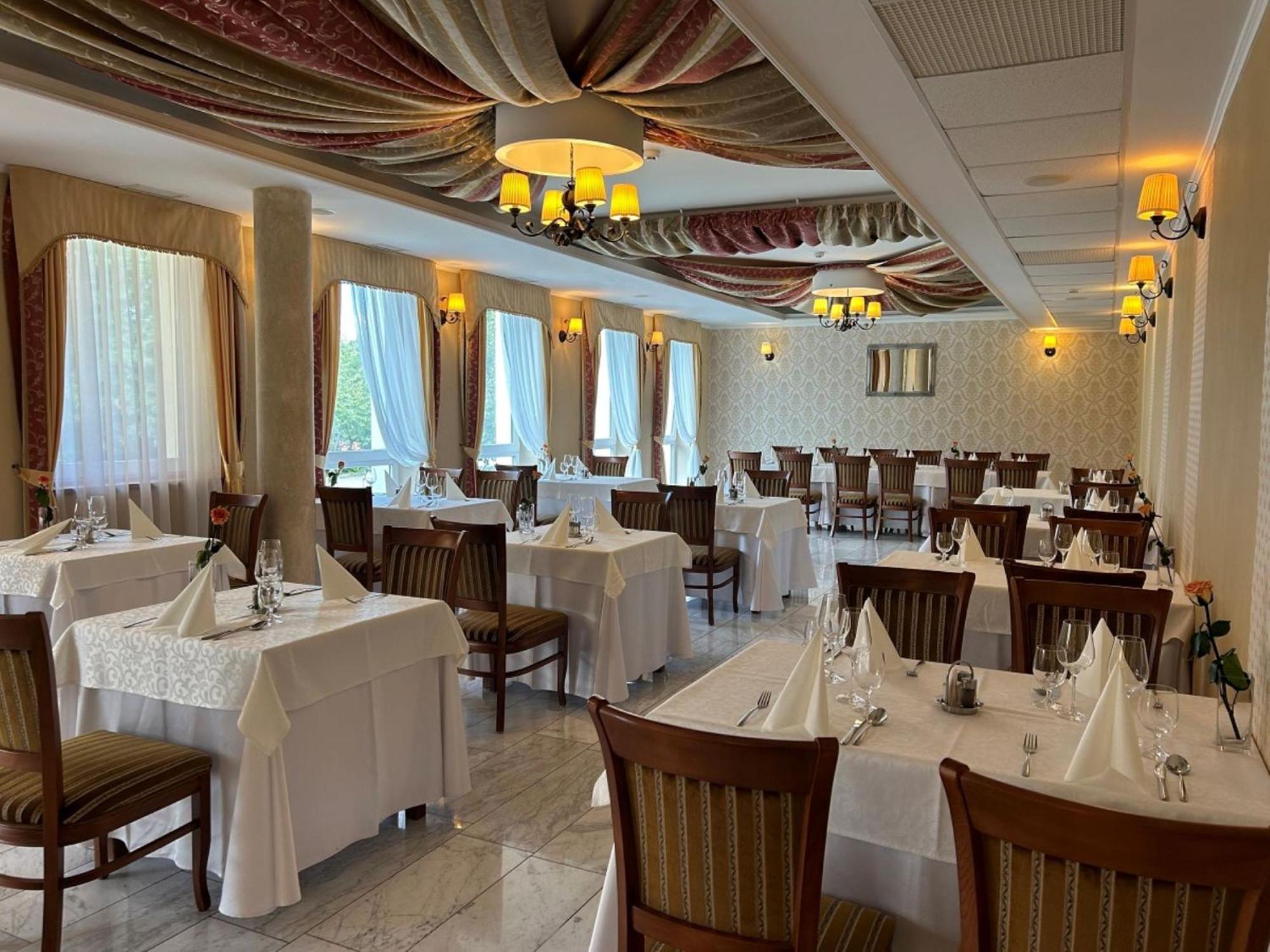 מישקולץ Calimbra Wellness Hotel Superior מראה חיצוני תמונה