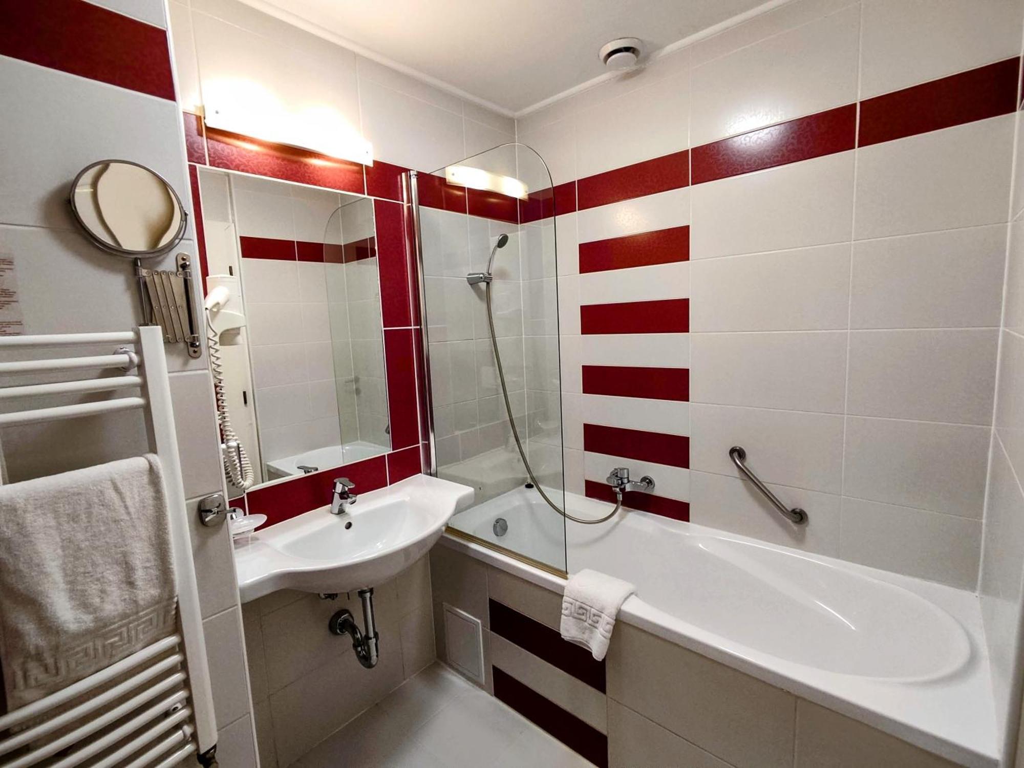 מישקולץ Calimbra Wellness Hotel Superior מראה חיצוני תמונה
